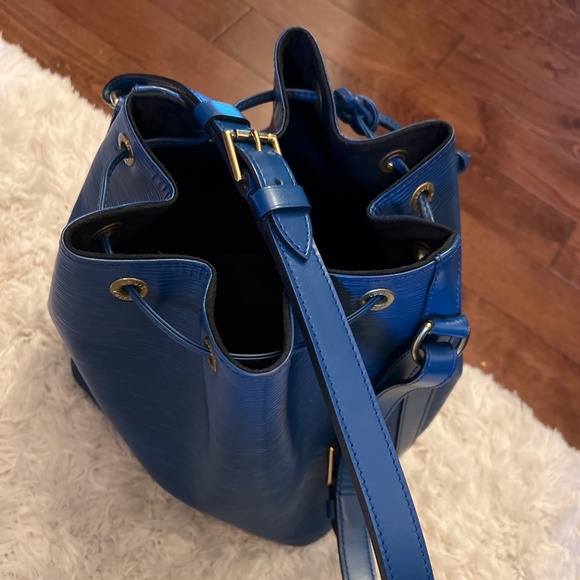 Louis Vuitton Epi Petite Noe - Picture 8 of 9